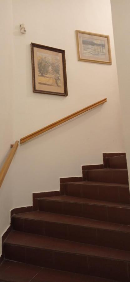 Hotel U Zlateho Jelena Prague Exterior photo
